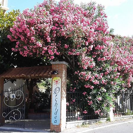 Orchidea Residence Hotel Finale Ligure Exterior foto